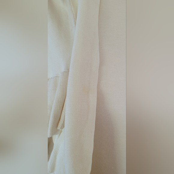 Kenneth Cole Reaction Ruffle Cardigan Sweater Womens Size L Fall Fashion - Picture 4 of 7